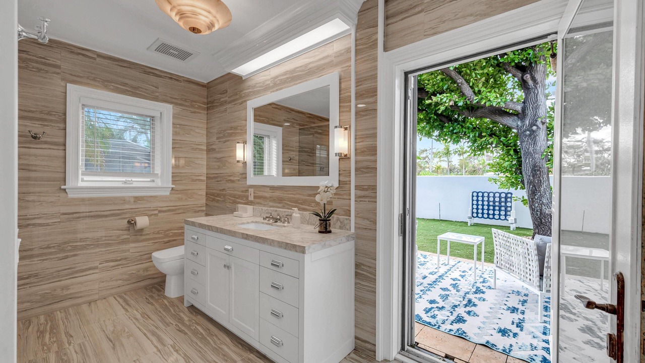 Photo of Bathroom in Harbor Beach