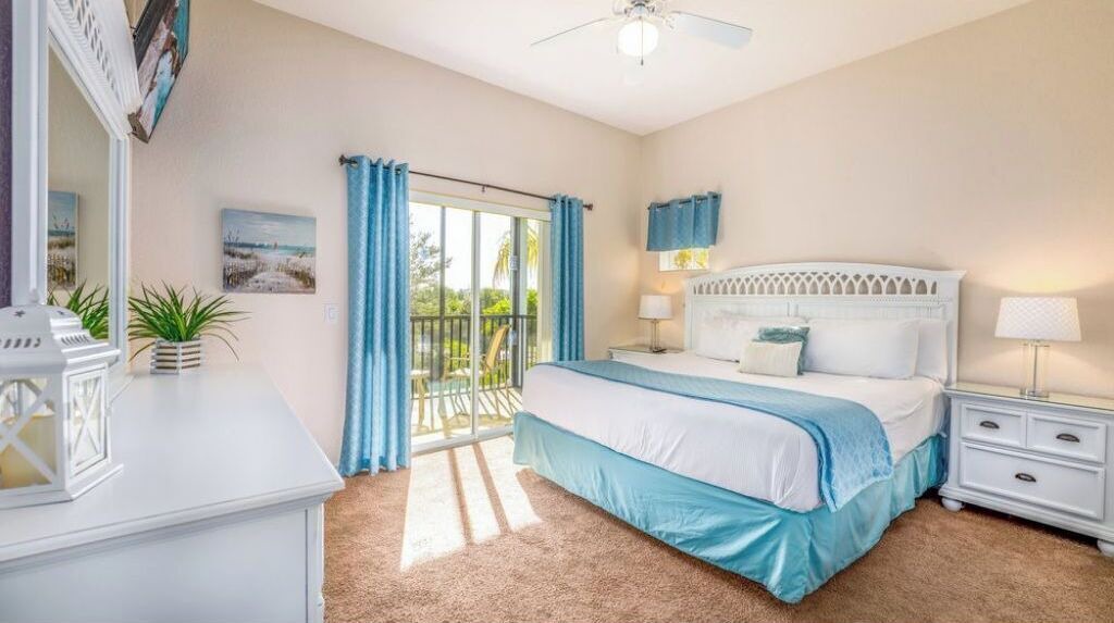 Photo of Bedroom in Bahama Bay