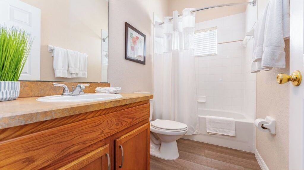 Photo of Bathroom in Bahama Bay