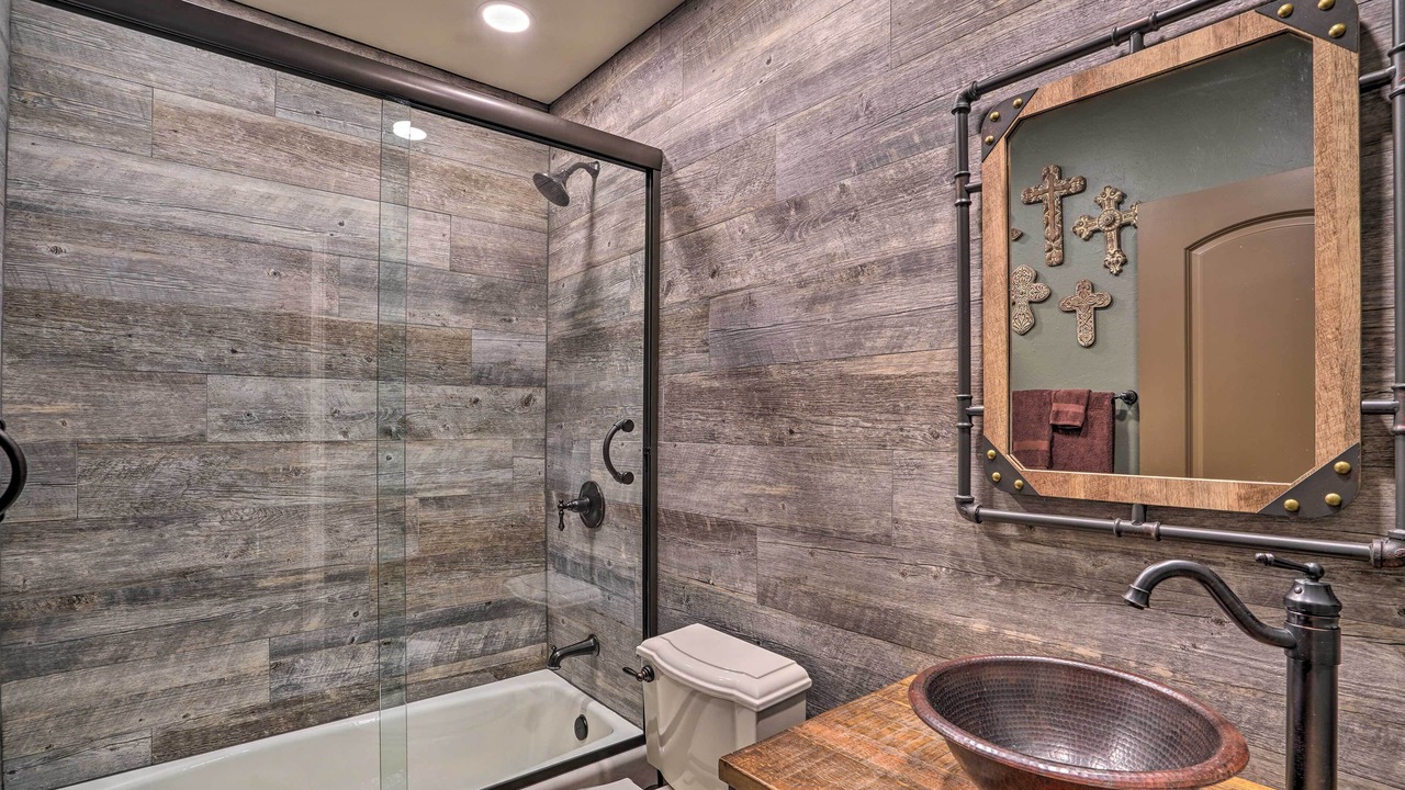 Photo of Bathroom in Sandalwood Estates
