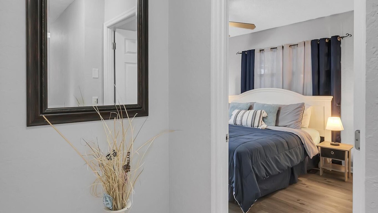 Photo of Bedroom in Indian River Estates