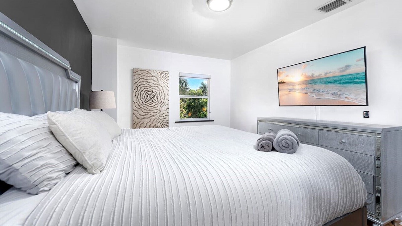 Photo of Bedroom in Northeast Miami