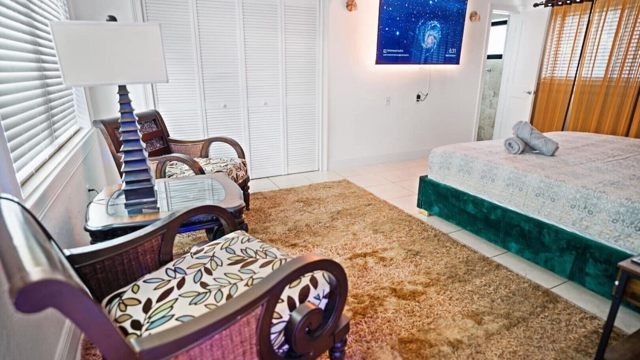 Photo of Bedroom in Pinecrest