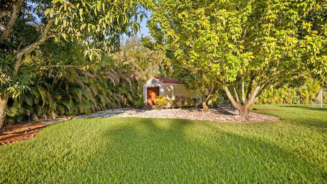 Photo of Outdoor in Pinecrest