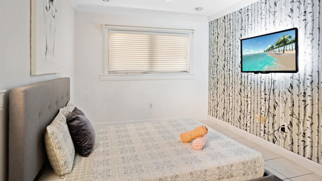 Photo of Bedroom in Pinecrest