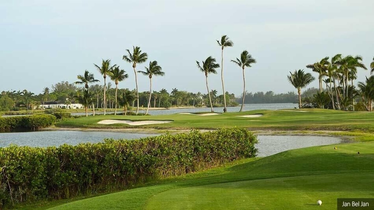 Photo of Others in Jupiter Bay