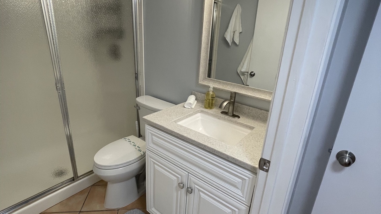 Photo of Bathroom in Jupiter Bay