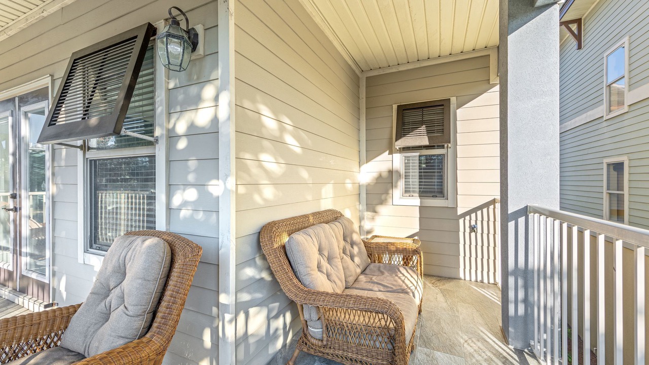 Photo of Patio Balcony in Villages of Crystal Beach