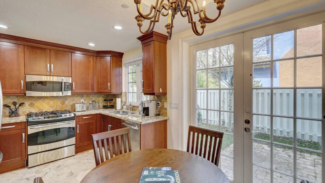 Photo of Kitchen in Colee Hammock