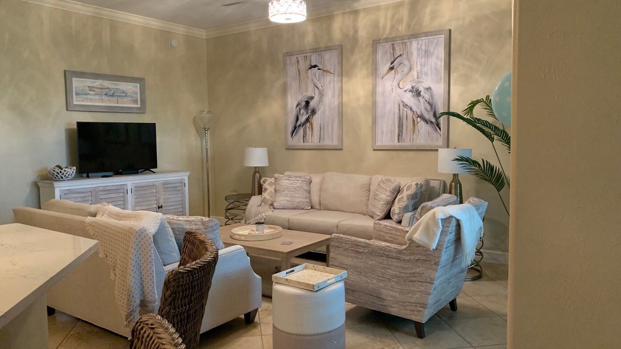 Photo of Livingroom in East Naples