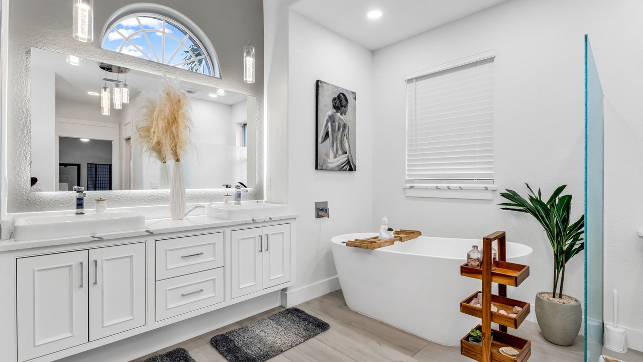 Photo of Bathroom in Burnt Store Isles