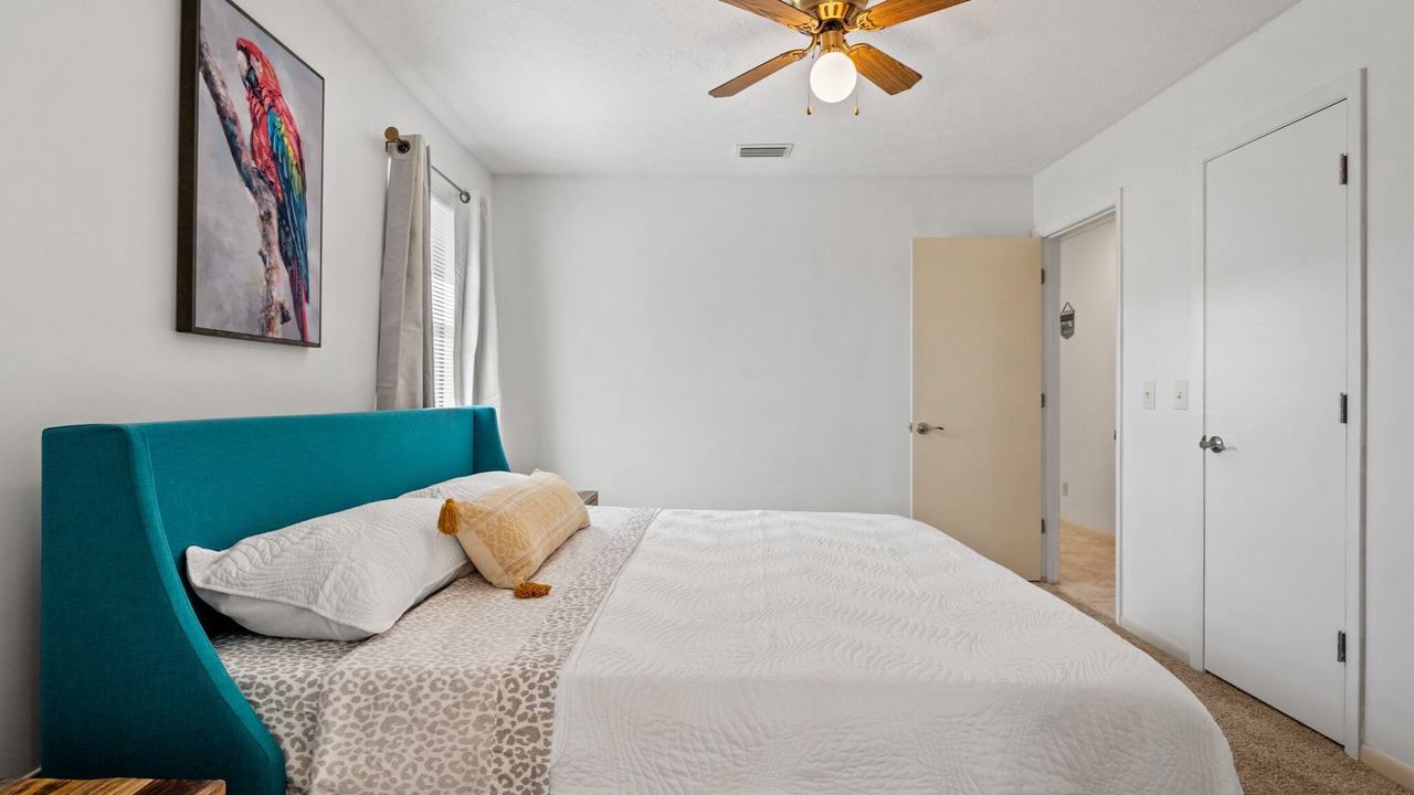 Photo of Bedroom in Holiday Beach