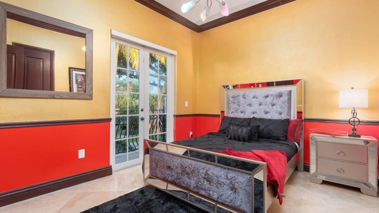 Photo of Bedroom in Coral Gables Section