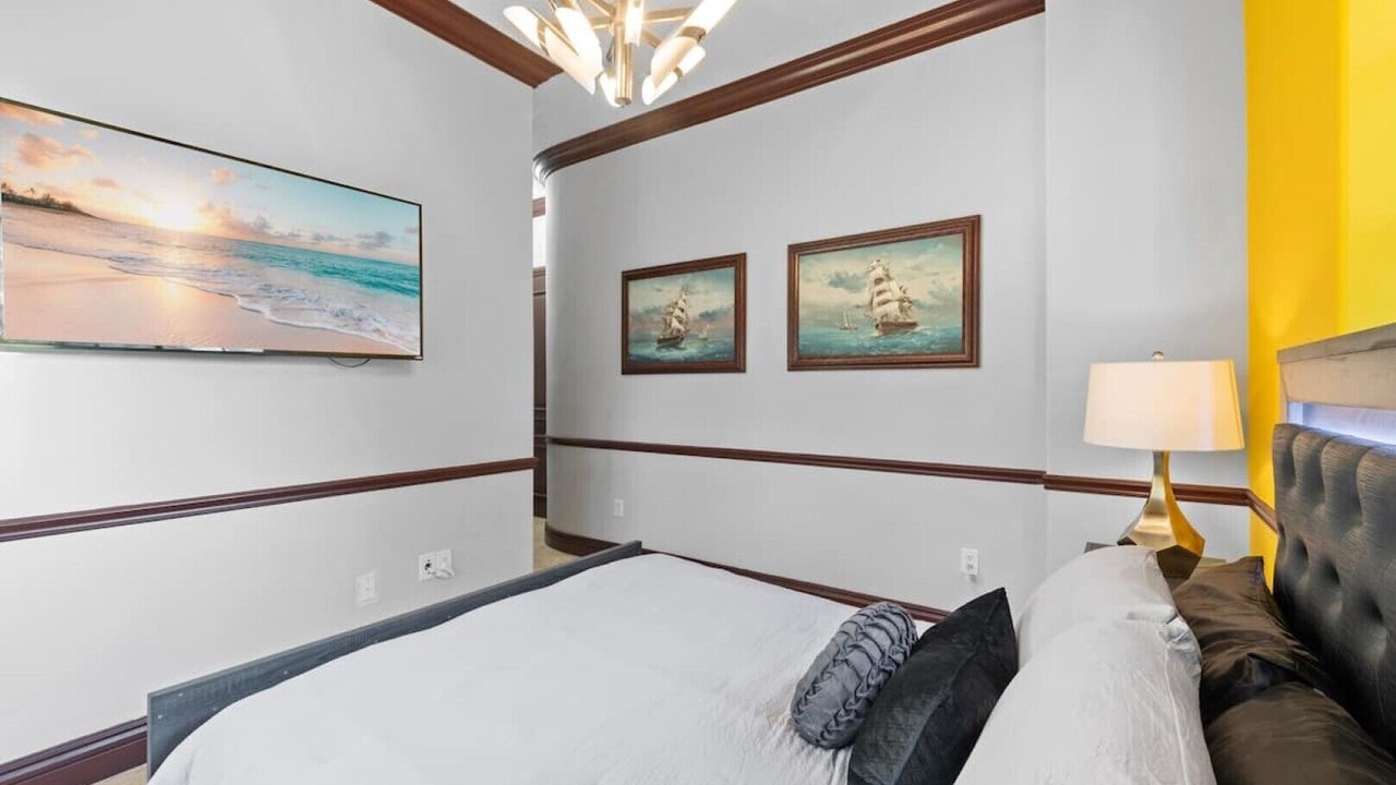 Photo of Bedroom in Coral Gables Section