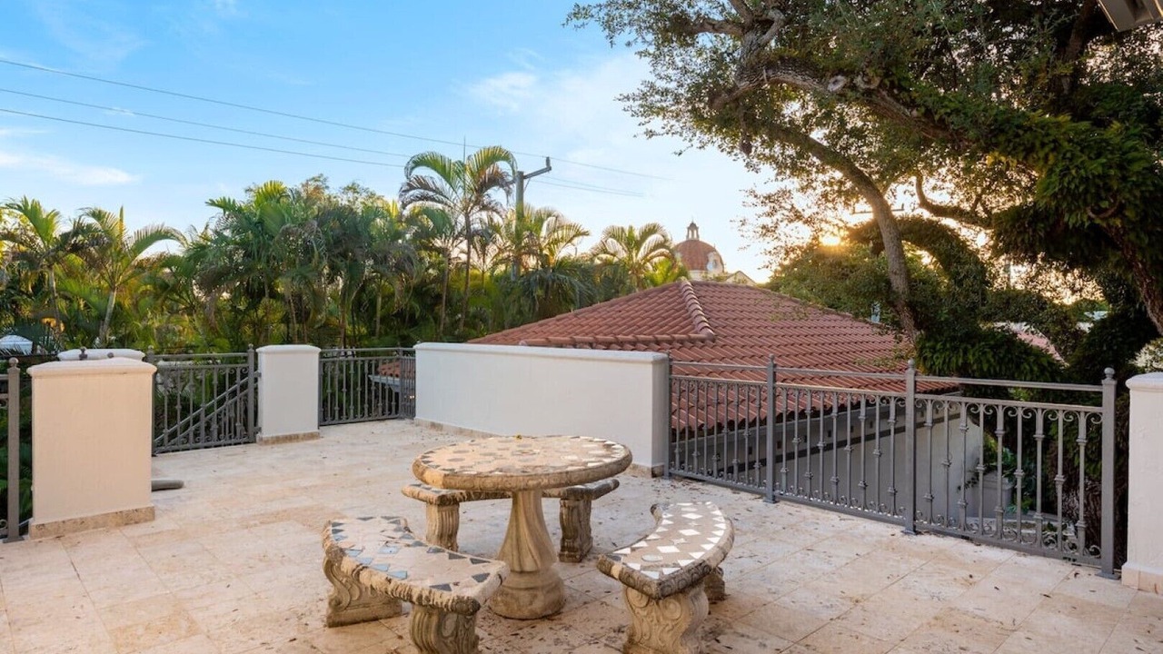 Photo of Outdoor in Coral Gables Section
