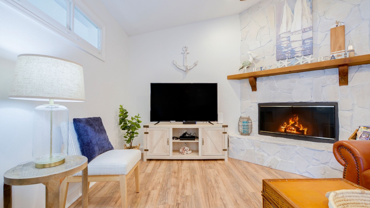 Photo of Livingroom in Butler Beach