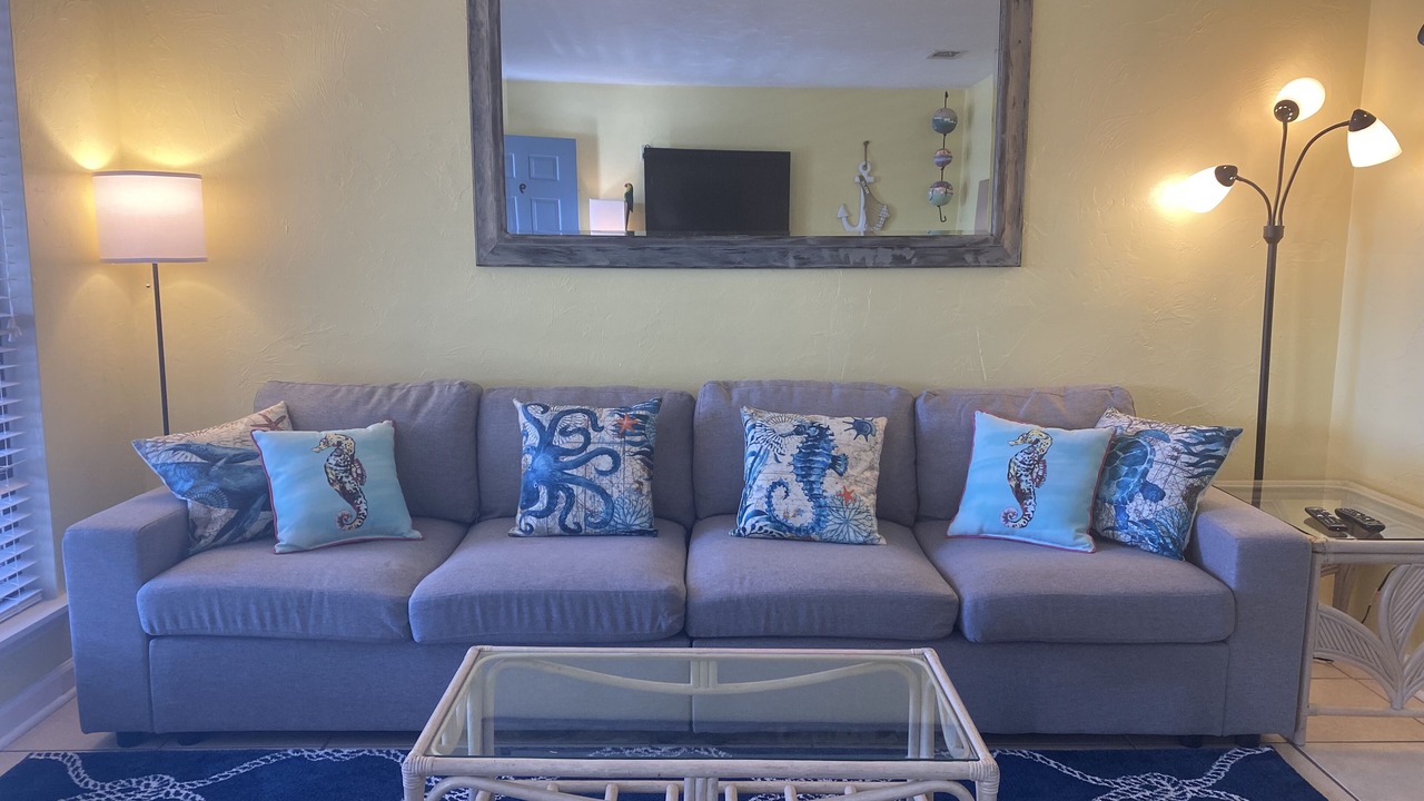 Photo of Livingroom in Carrabelle