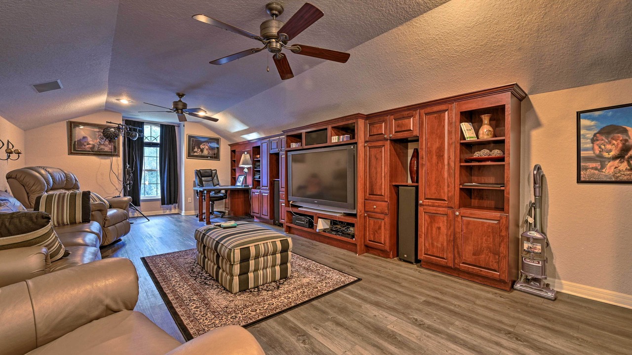 Photo of Bedroom in East County Civic Group