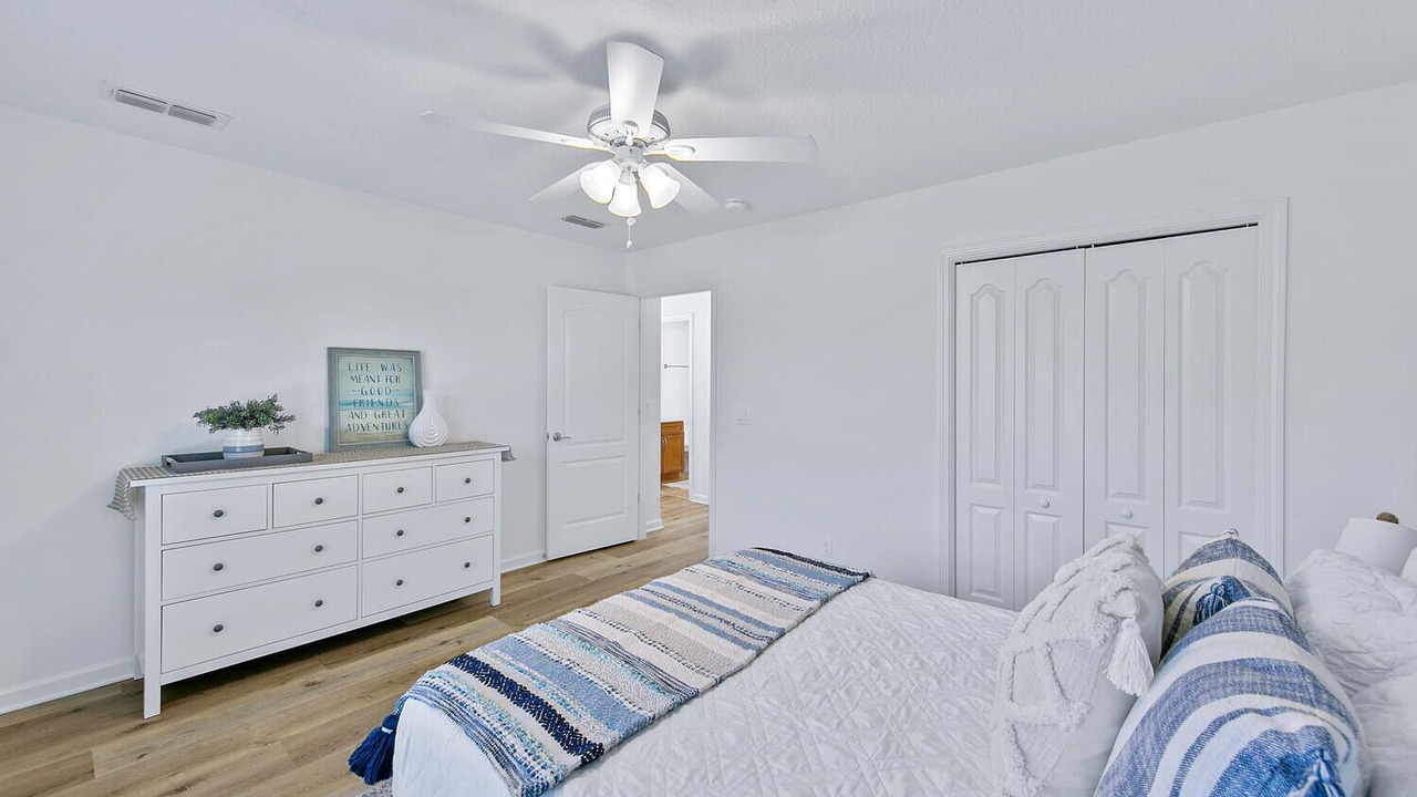 Photo of Bedroom in Seaview Park