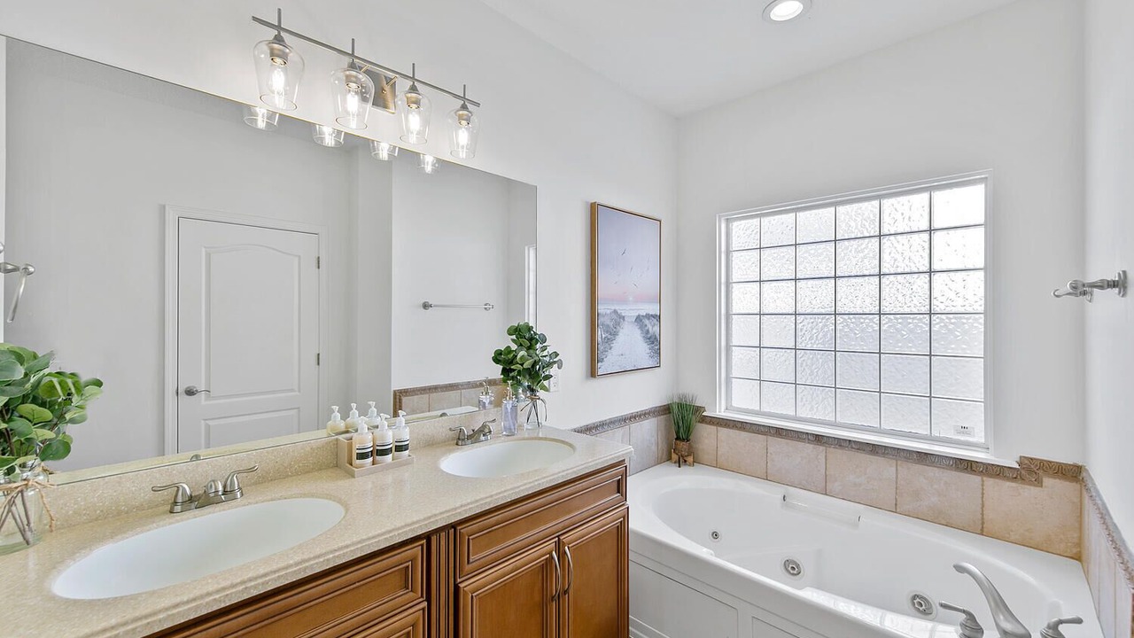 Photo of Bathroom in Seaview Park