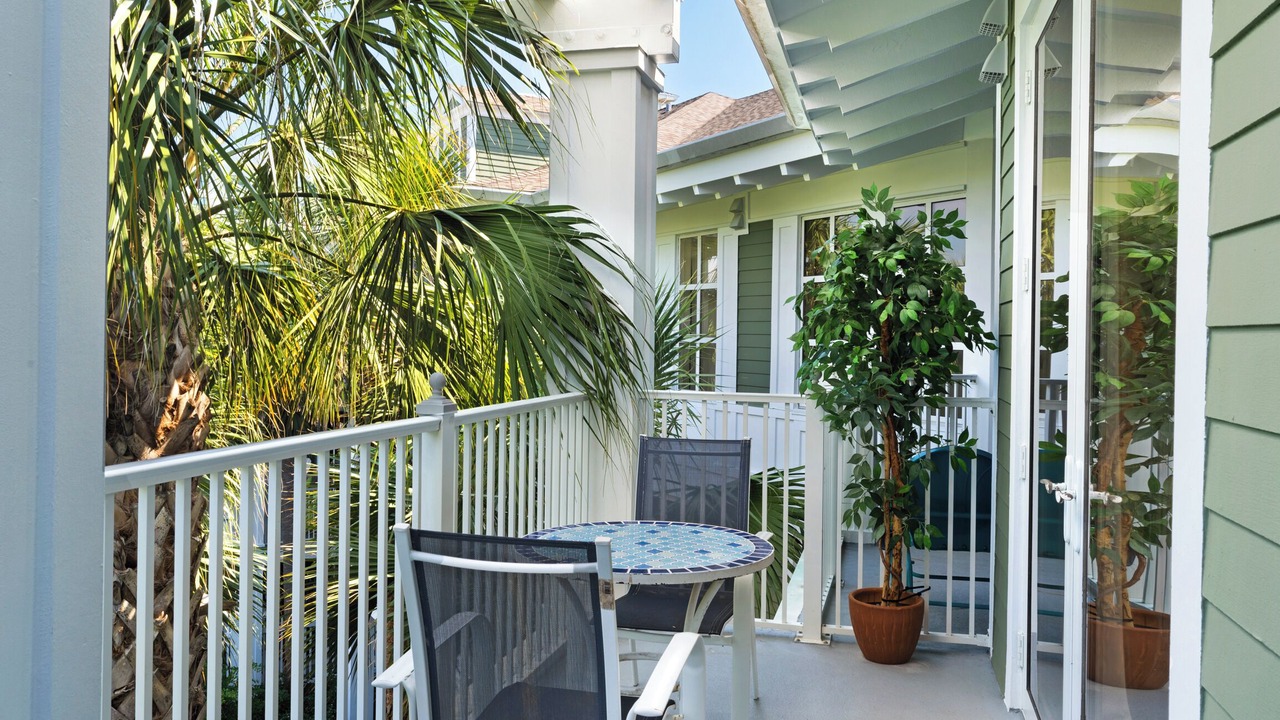 Photo of Patio Balcony in Baytowne Wharf