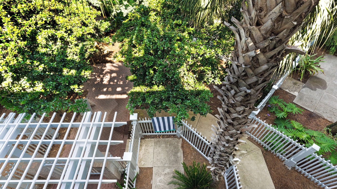 Photo of Patio Balcony in Baytowne Wharf