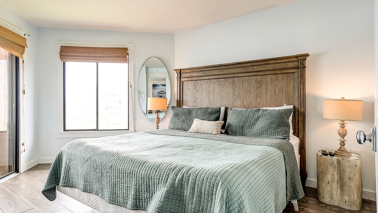 Photo of Bedroom in Shelter Cove