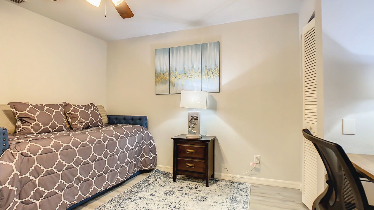 Photo of Bedroom in Kings Lake