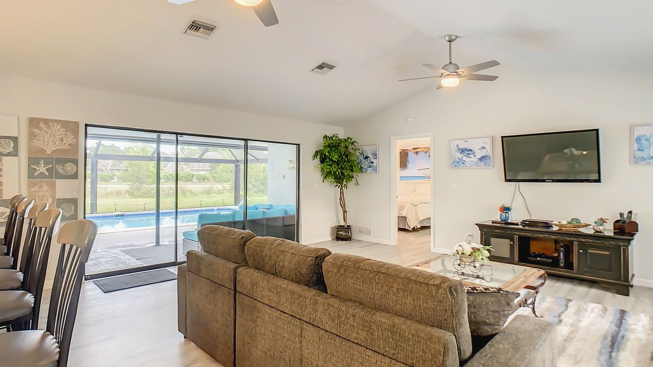 Photo of Livingroom in Kings Lake