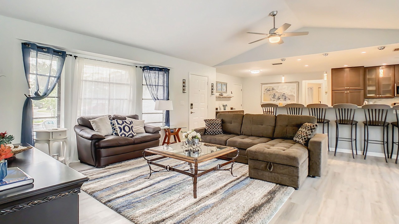 Photo of Livingroom in Kings Lake