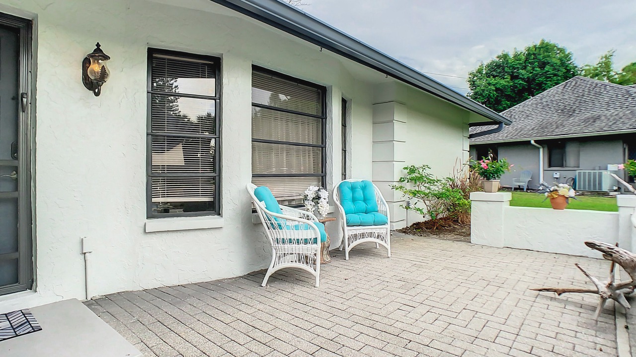 Photo of Patio Balcony in Kings Lake