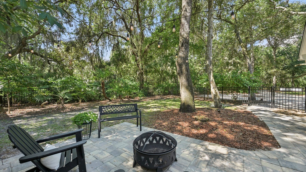 Photo of Patio Balcony in Mandarin