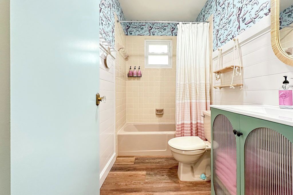 Photo of Bathroom in Weeki Wachee Gardens