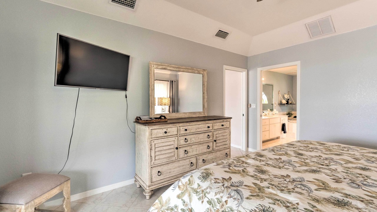 Photo of Bathroom in Caloosahatchee