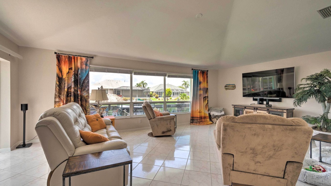 Photo of Bedroom in Caloosahatchee