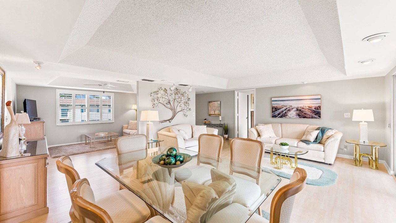 Photo of Livingroom in East Naples