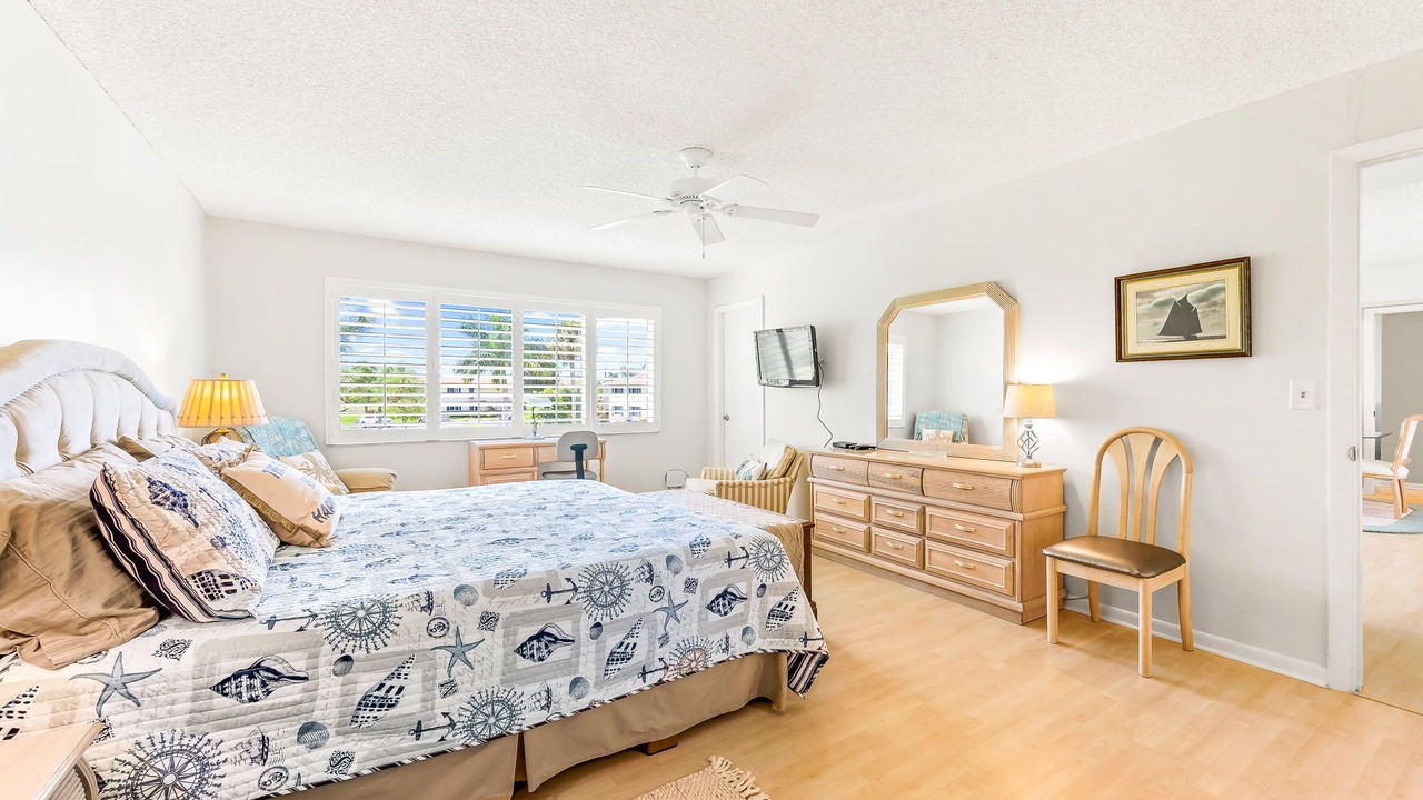 Photo of Bedroom in East Naples