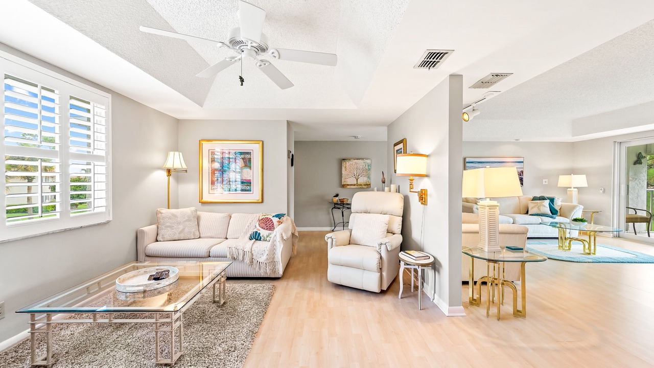 Photo of Livingroom in East Naples
