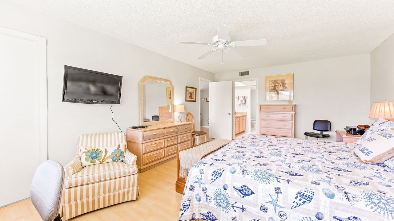 Photo of Bedroom in East Naples