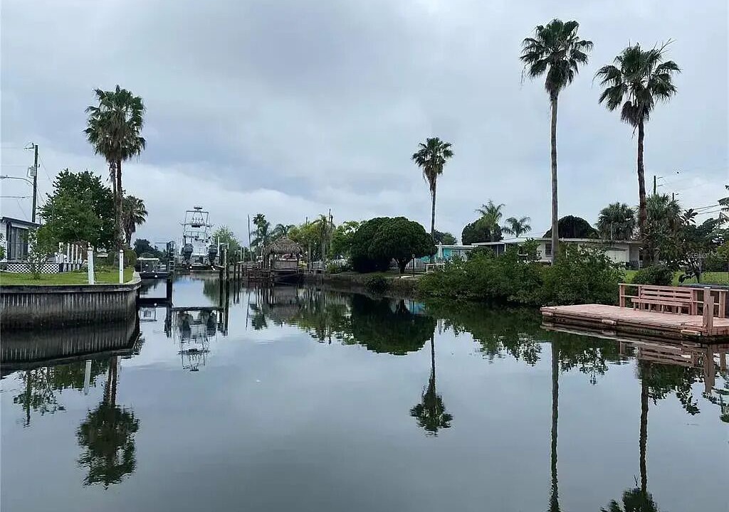 Photo of Others in Vista Del Mar