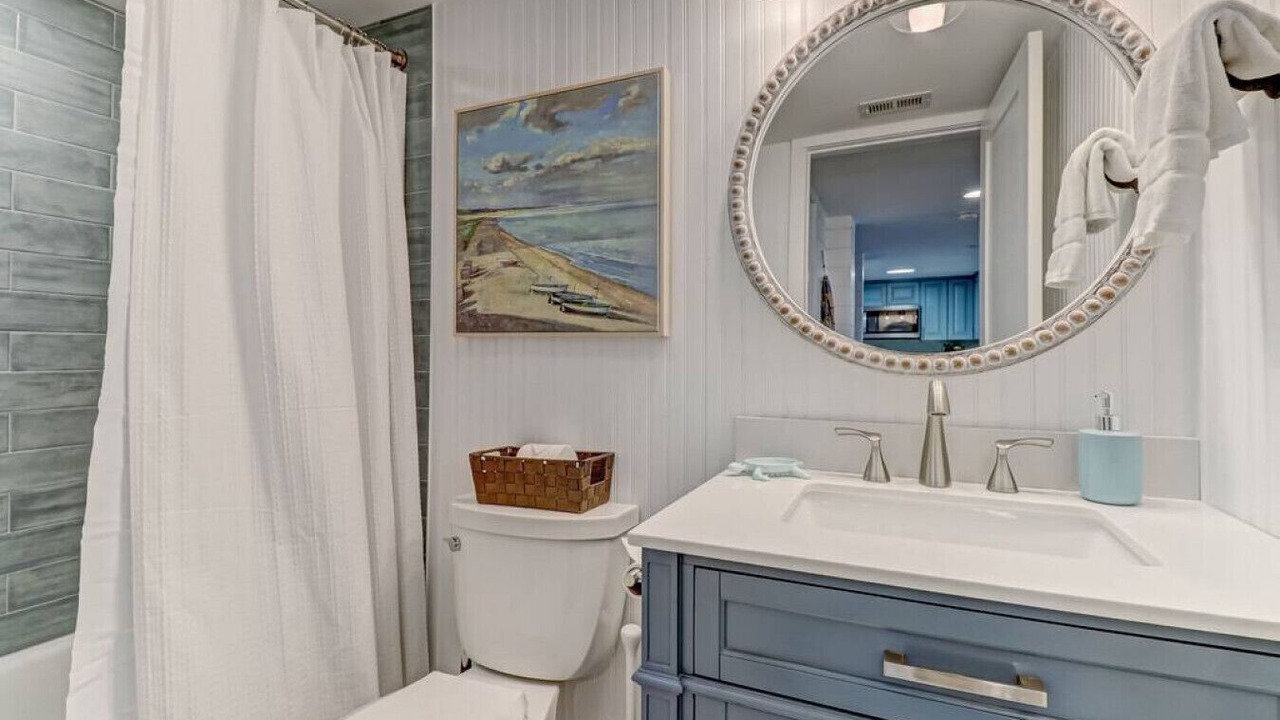 Photo of Bathroom in Amelia City
