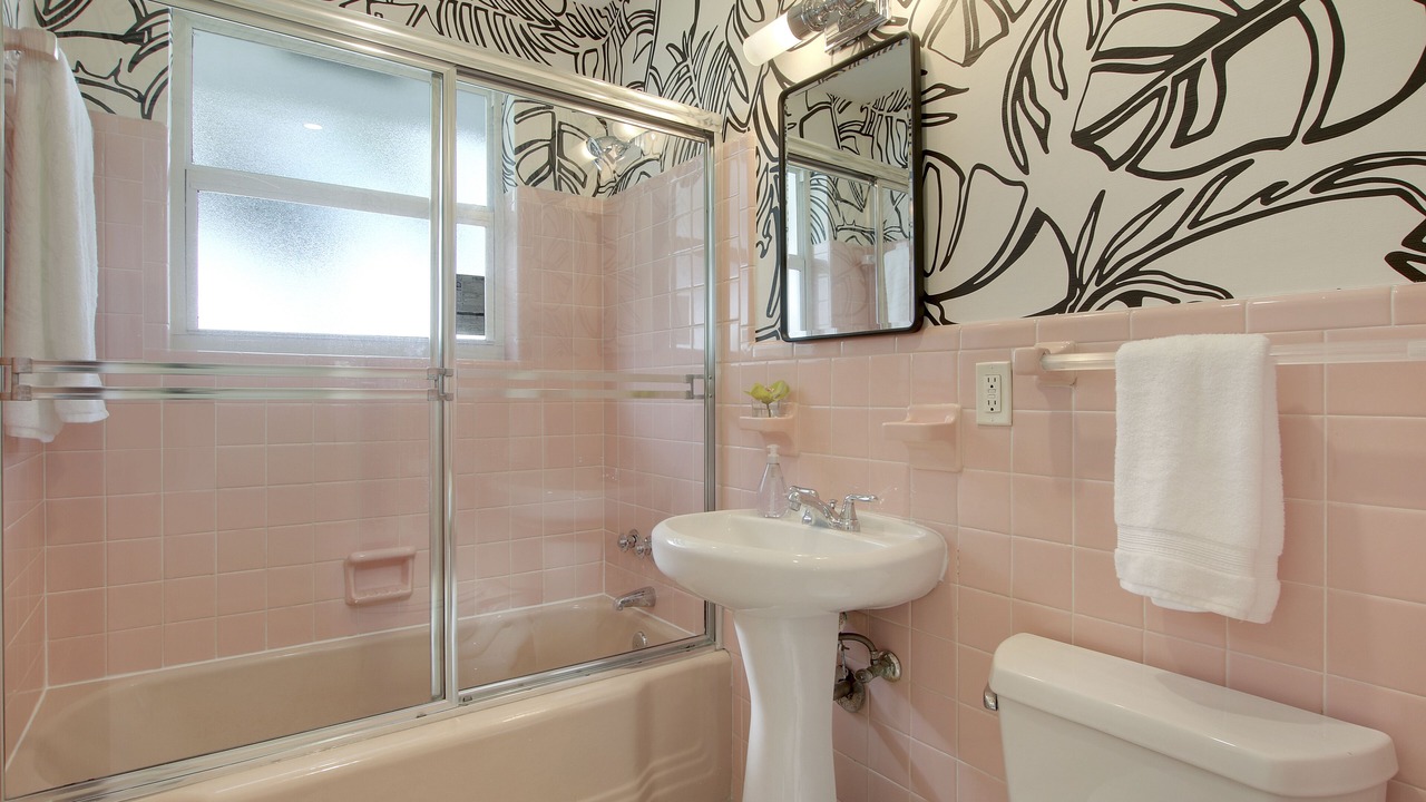 Photo of Bathroom in Inlet District
