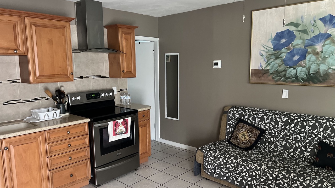 Photo of Livingroom in Warm Mineral Springs