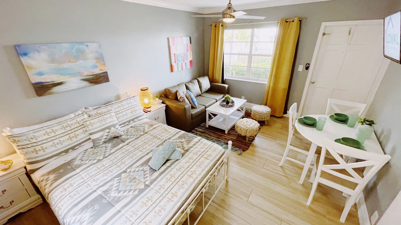 Photo of Bedroom in Pompano Beach