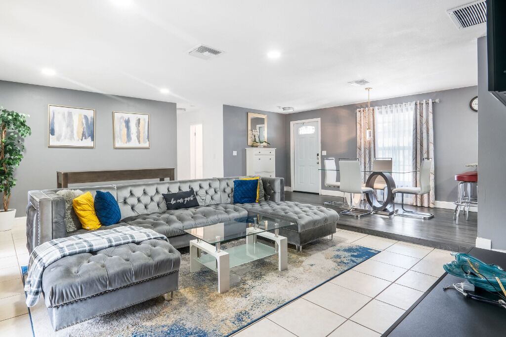 Photo of Livingroom in Palm Beach - West Palm Beach