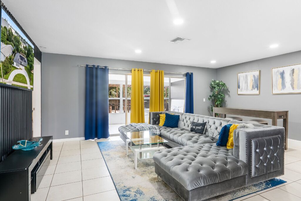 Photo of Livingroom in Palm Beach - West Palm Beach