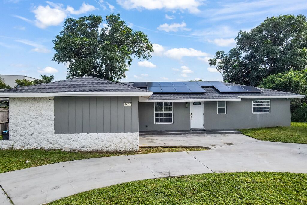 Photo of Outdoor in Palm Beach - West Palm Beach