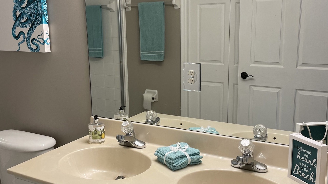 Photo of Bathroom in Ole