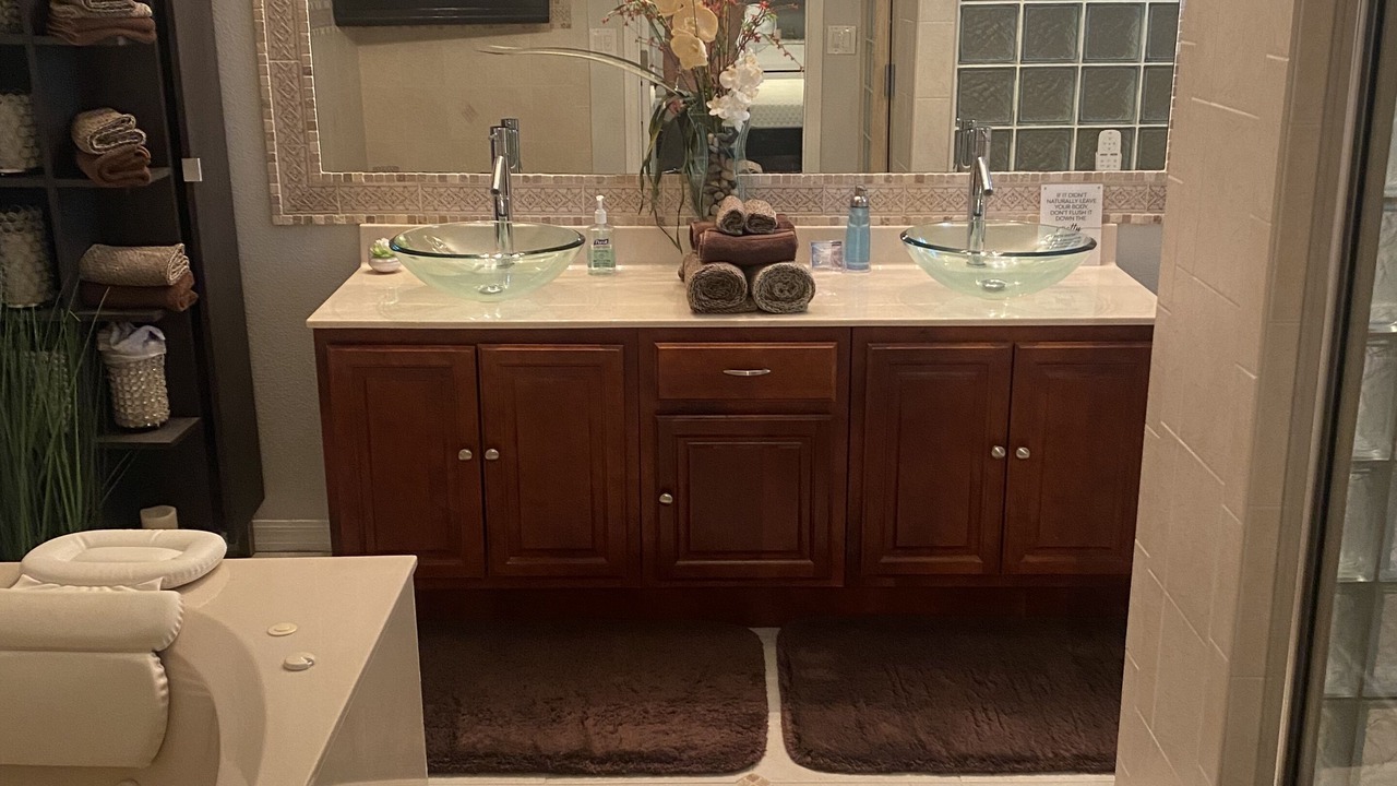 Photo of Bathroom in Tropic