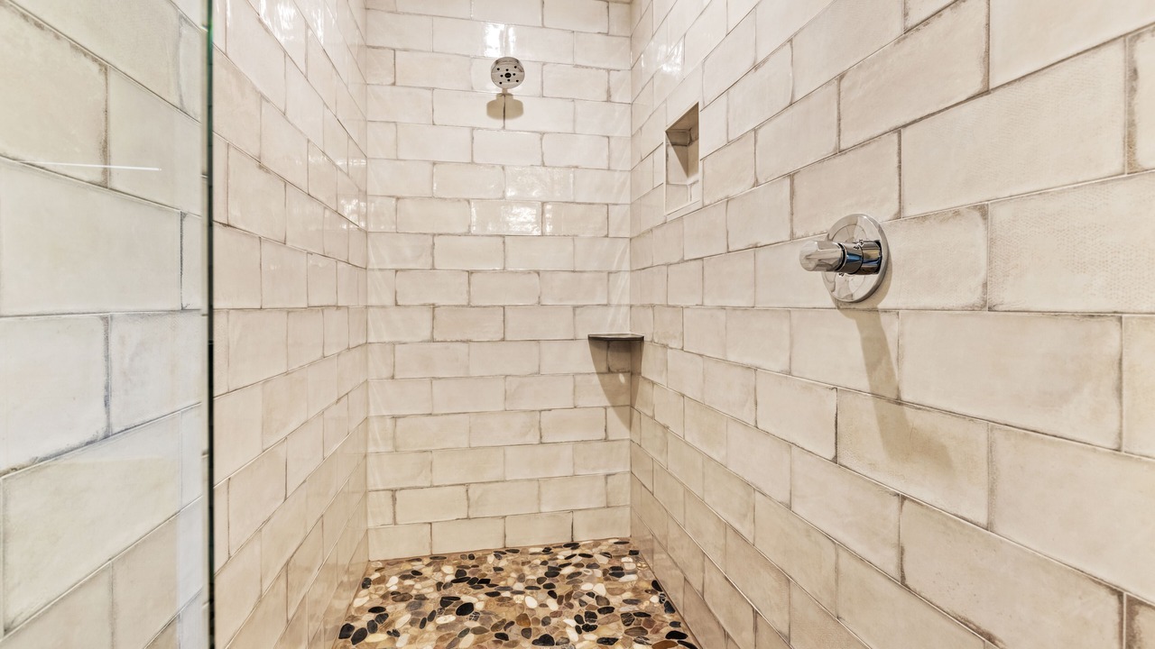 Photo of Bathroom in Largo